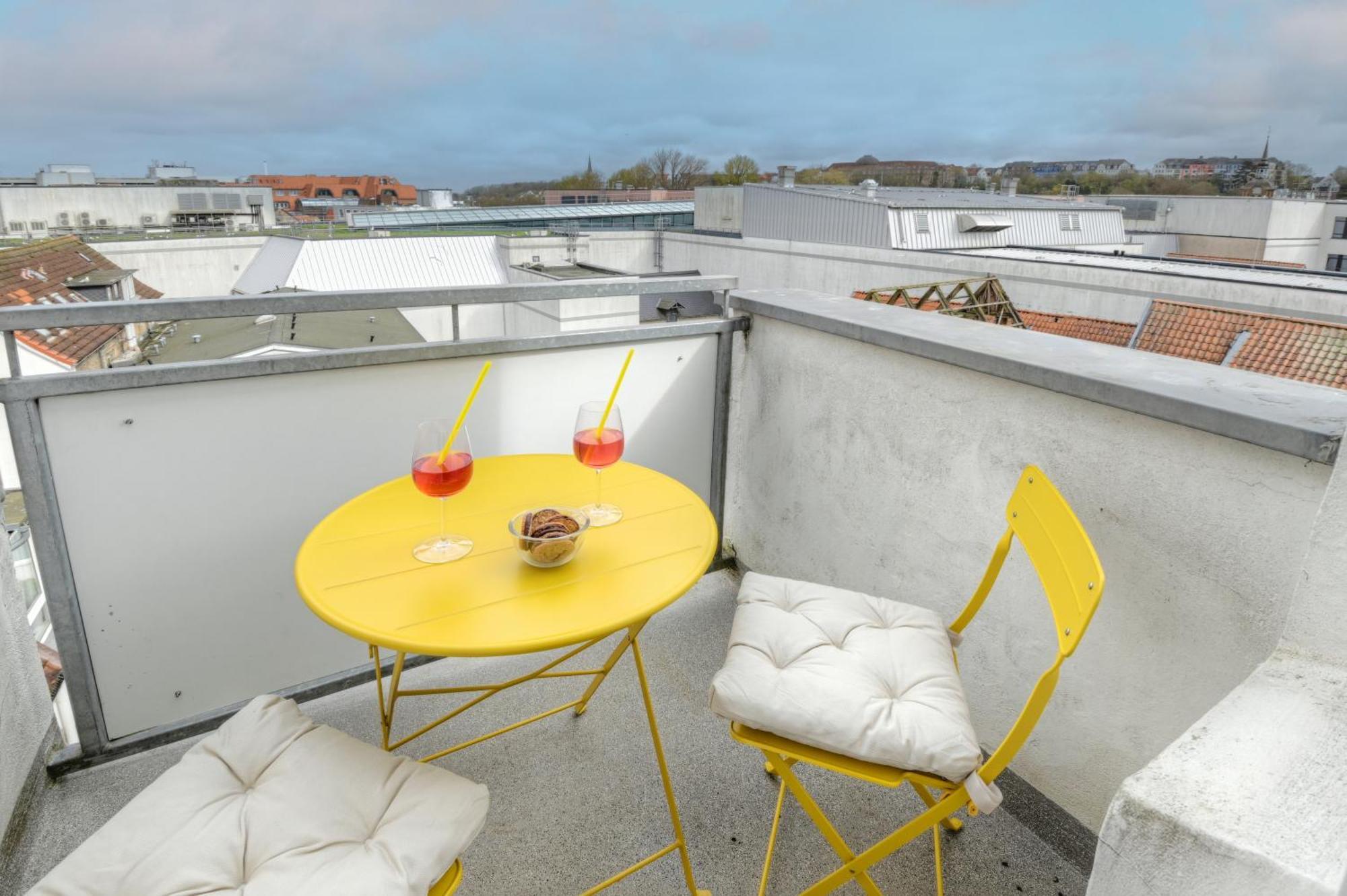 Mittendrin - Apartment Mit 2 Balkonen Sehr Zentral Flensburg Eksteriør bilde